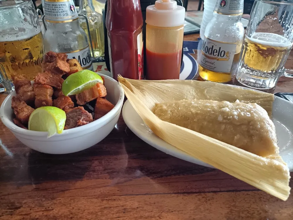 Chicharrones Y Tamal